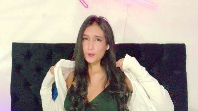 anny23__ live cam on Cam4