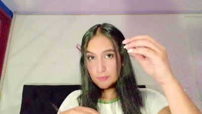anny23__ live cam on Cam4
