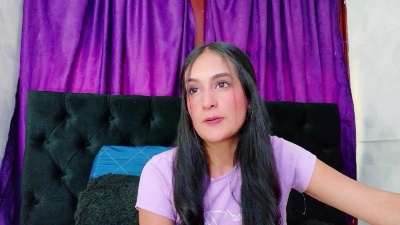 anny23__ live cam on Cam4