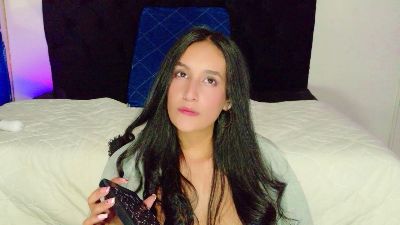 anny23__ live cam on Cam4