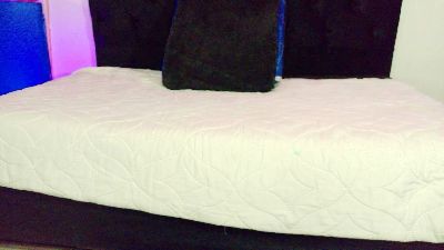 anny23__ live cam on Cam4