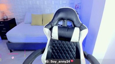 anny_rouse24 live cam on Cam4