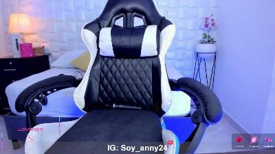 anny_rouse24 live cam on Cam4