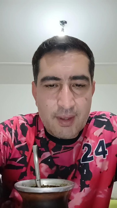 anonimo4 live cam on Cam4