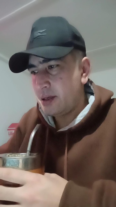 anonimo4 live cam on Cam4