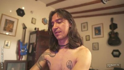 antinoo297 live cam on Cam4