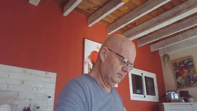 antoinetoutnu1 live cam on Cam4