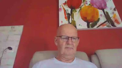 antoinetoutnu1 live cam on Cam4