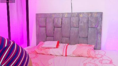 antonella_hot_x live cam on Cam4
