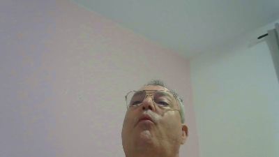 antonio222324 live cam on Cam4