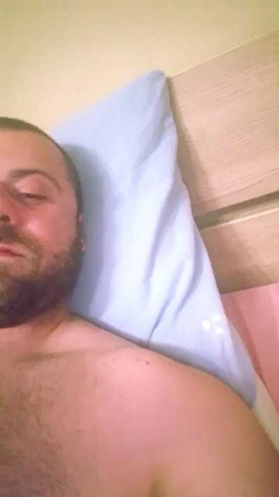 antonio3235 live cam on Cam4