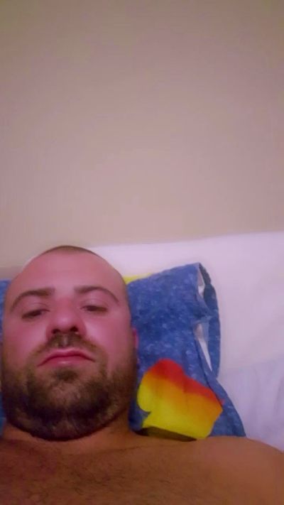 antonio3235 live cam on Cam4