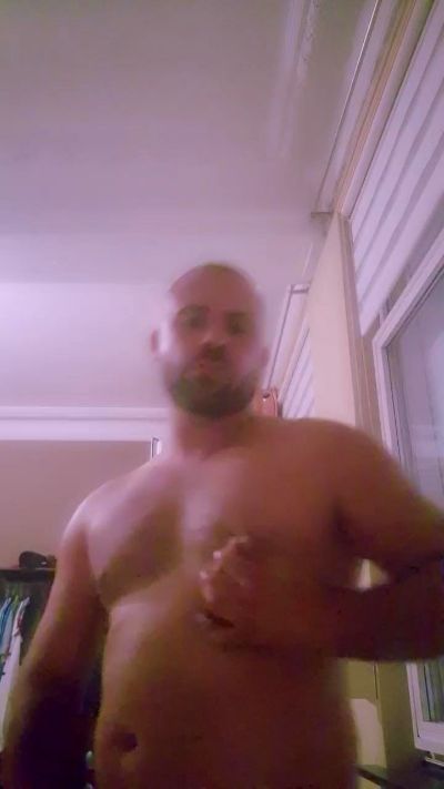antonio3235 live cam on Cam4