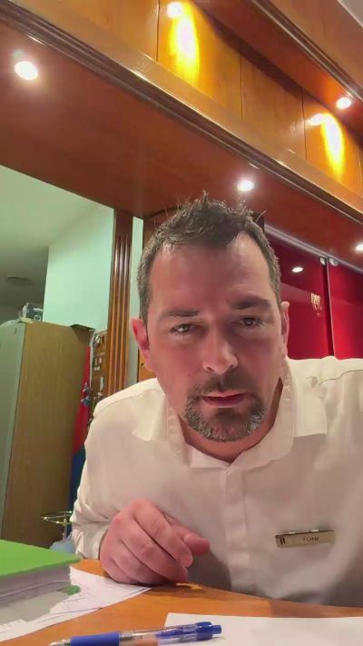 antwan545 live cam on Cam4