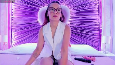 anya_shaffer live cam on Cam4