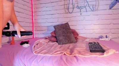 anya_shaffer live cam on Cam4