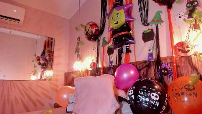 anya_shaffer live cam on Cam4