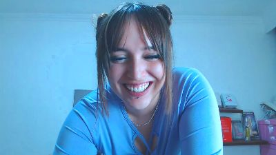 anyela_bubble18 live cam on Cam4