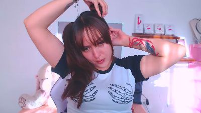 anyela_bubble18 live cam on Cam4