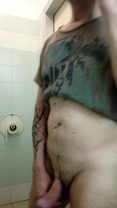 anyone23 live cam on Cam4