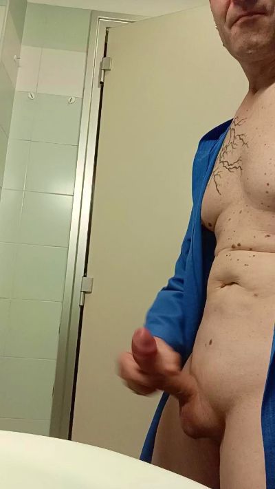 anyone23 live cam on Cam4