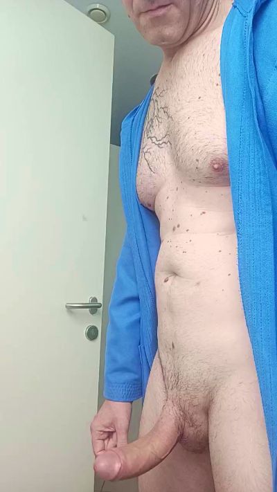 anyone23 live cam on Cam4