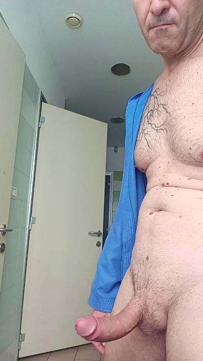anyone23 live cam on Cam4