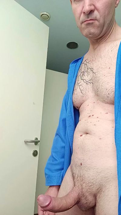 anyone23 live cam on Cam4