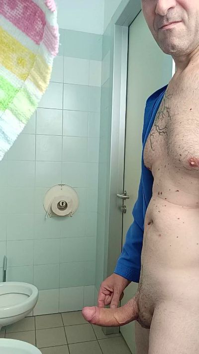 anyone23 live cam on Cam4