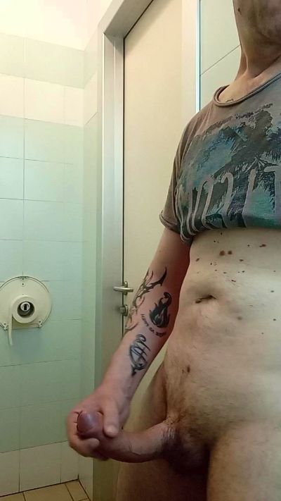 anyone23 live cam on Cam4