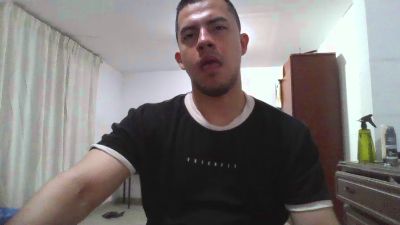apolo257 live cam on Cam4