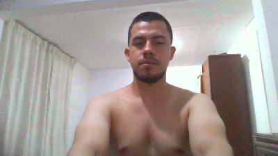 apolo257 live cam on Cam4