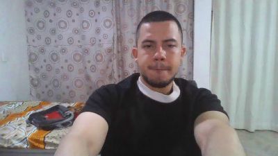 apolo257 live cam on Cam4