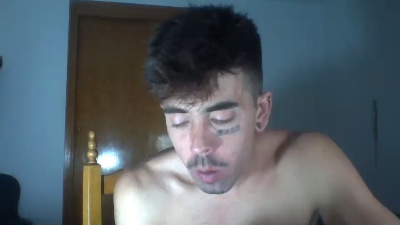 apolo7 live cam on Cam4