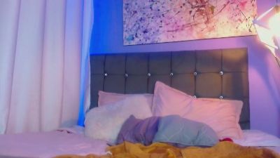 april_dior live cam on Cam4