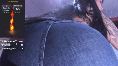 aprillvagner3 live cam on Cam4