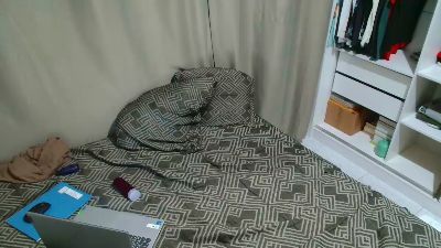 aquills live cam on Cam4