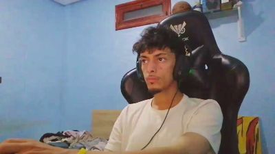 arab_adam live cam on Cam4