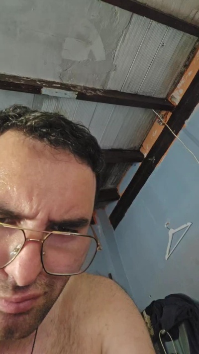 ardo_en_deseos live cam on Cam4