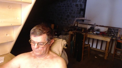 ardylyon6907 live cam on Cam4