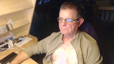 ardylyon6907 live cam on Cam4