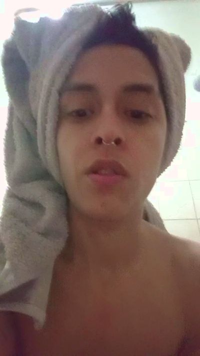 argentin27 live cam on Cam4