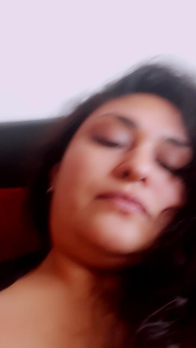 ari_5 live cam on Cam4