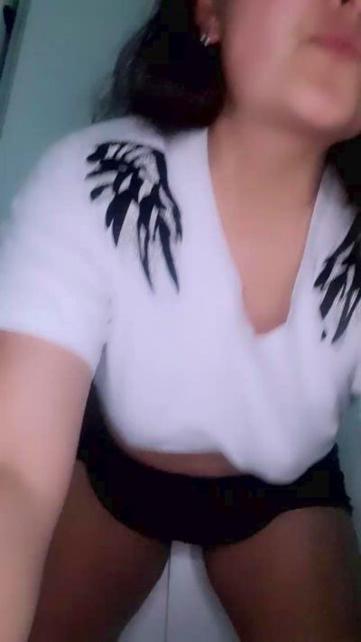 ari_5 live cam on Cam4