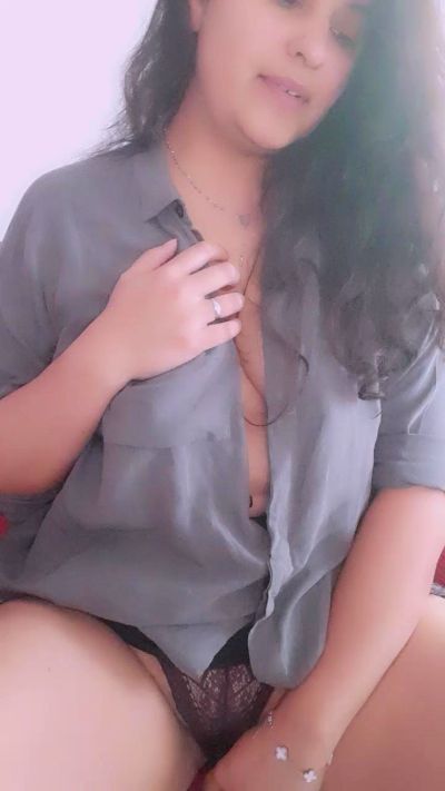ari_5 live cam on Cam4