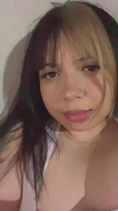 ariana198 live cam on Cam4