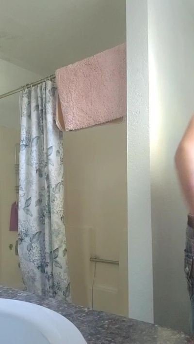 arianskyy live cam on Cam4
