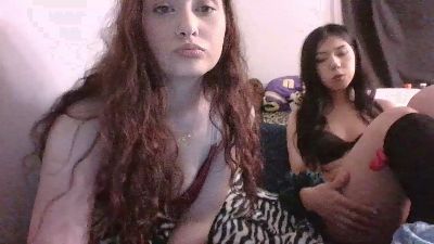 ariel4uuu live cam on Cam4