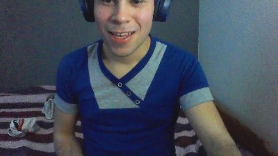 ariel_p live cam on Cam4
