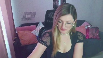 ariel_xbaby live cam on Cam4